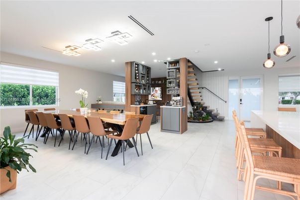 Dining room, Interior, Marble, Pendant Lights, Recessed Lighting