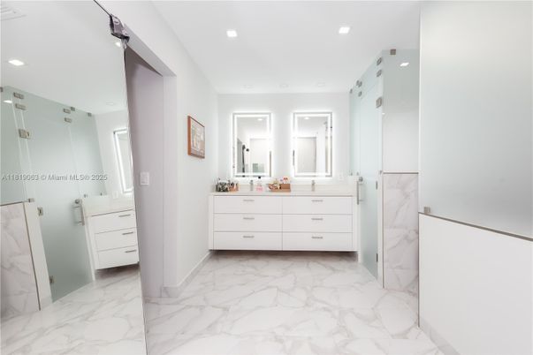 Bathroom, Dual Sink Vanities, Interior, Marble, Recessed Lighting