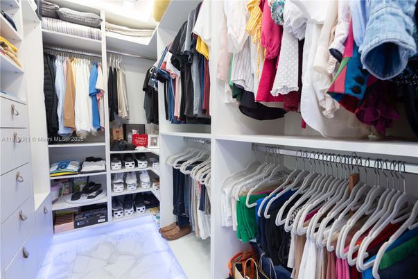Interior, Marble, Walk-in Closets