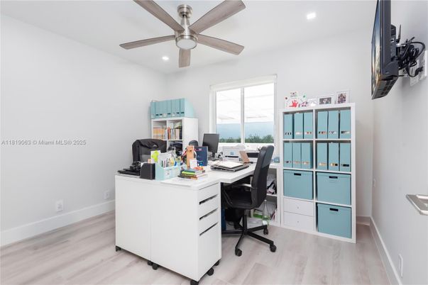 Home Office, Interior, Recessed Lighting, Wood Texture Flooring