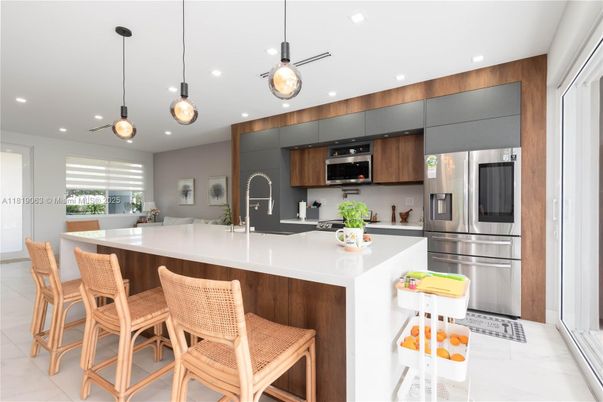 Interior, Kitchen, Pendant Lights, Recessed Lighting, Stainless Steel Appliances