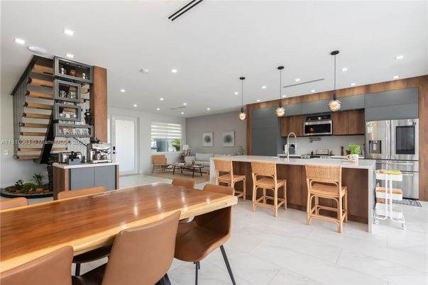Dining room, Interior, Kitchen, Marble, Pendant Lights, Recessed Lighting, Stainless Steel Appliances