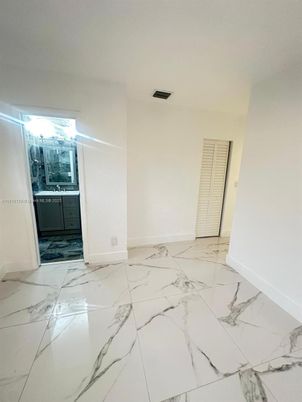 Empty room, Interior, Marble