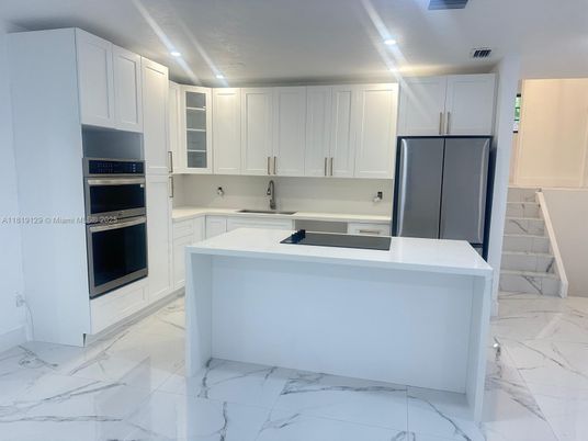Interior, Kitchen, Marble, Recessed Lighting