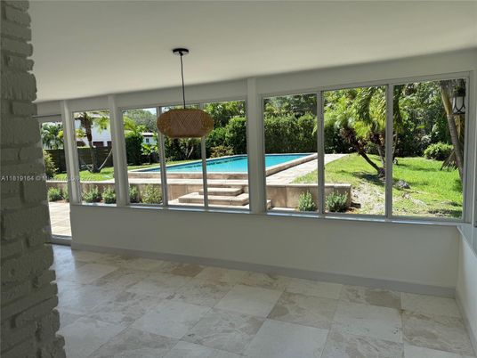 Interior, Pendant Lights, Sun Room