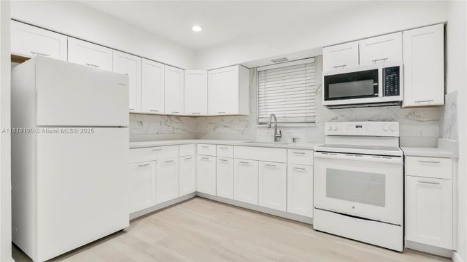 Interior, Kitchen, Marble Walls, Recessed Lighting, Wood Texture Flooring