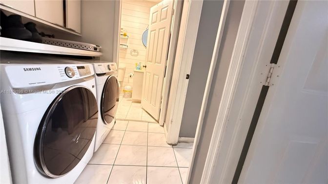 Interior, Washer
