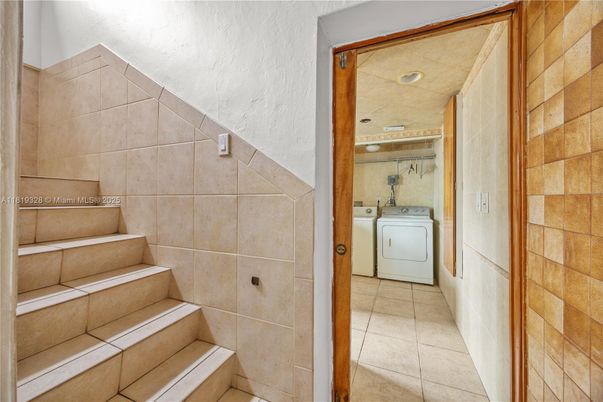 Interior, Recessed Lighting, Washer