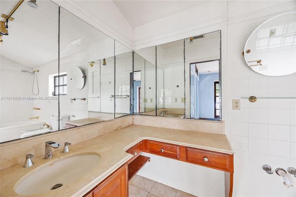 Bathroom, Dual Sink Vanities, Glass Shower, Interior
