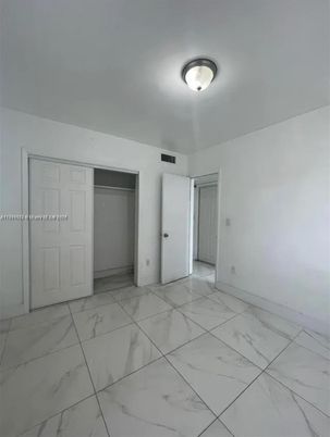 Empty room, Interior, Marble