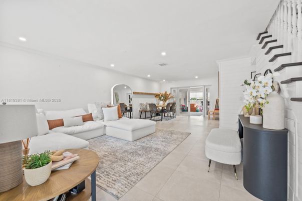 Dining room, Interior, Living room, Recessed Lighting