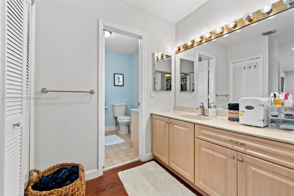 Bathroom, Dual Sink Vanities, Interior, Wood Texture Flooring