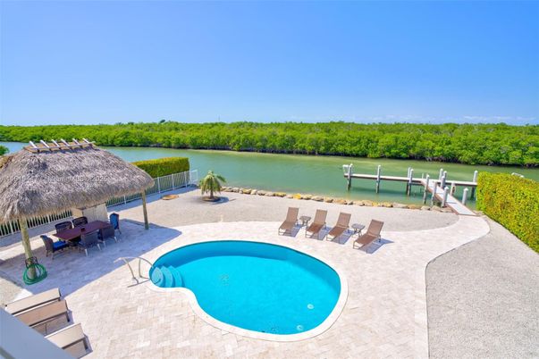 Exterior, Pool, Water