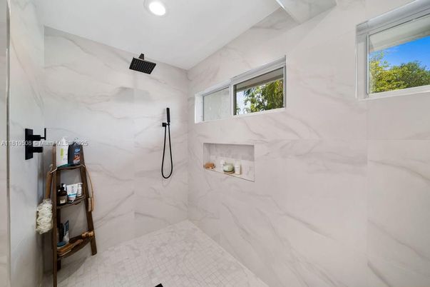 Bathroom, Interior, Marble Walls, Recessed Lighting