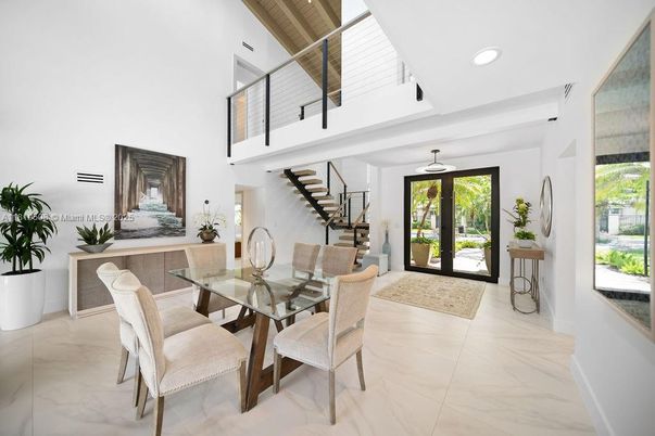 Dining room, Interior, Marble, Recessed Lighting
