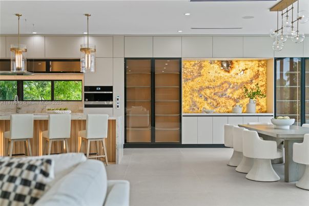 Dining room, Interior, Kitchen, Pendant Lights, Recessed Lighting, Stainless Steel Appliances