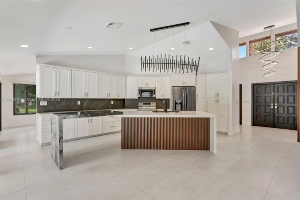 Interior, Kitchen, Pendant Lights, Recessed Lighting, Stainless Steel Appliances