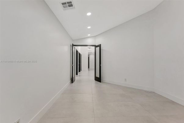 Interior, Recessed Lighting