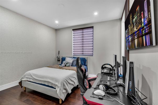 Bedroom, Home Office, Interior, Recessed Lighting, Wood Texture Flooring