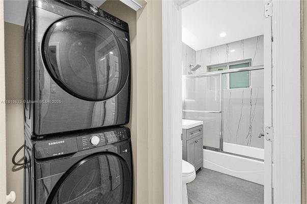 Bathroom, Interior, Recessed Lighting, Utility Closets, Washer