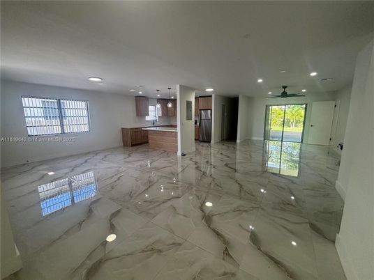 Interior, Kitchen, Marble, Pendant Lights, Recessed Lighting
