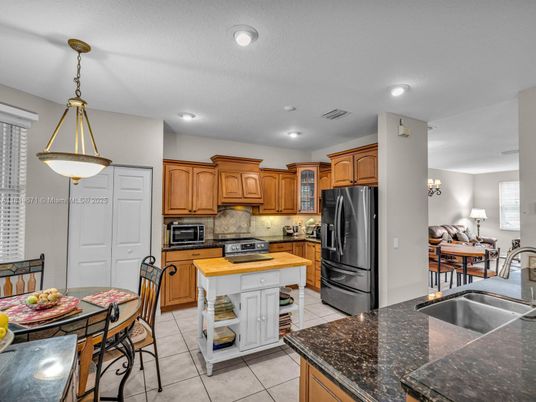 Dining room, Interior, Kitchen, Pendant Lights, Recessed Lighting