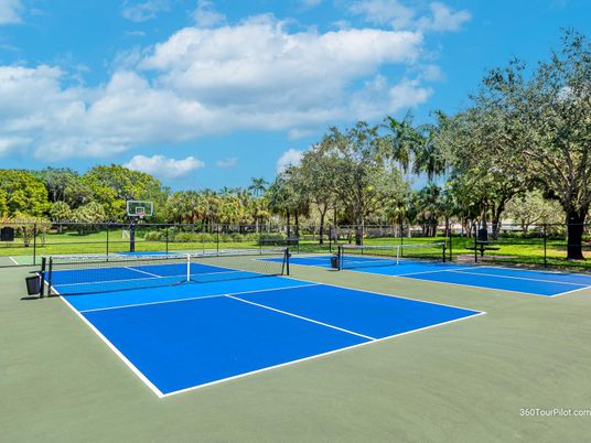 Exterior, Tennis Courts