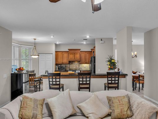 Dining room, Interior, Kitchen, Pendant Lights, Recessed Lighting