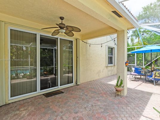 Exterior, Glass Ceilings, Sun Room
