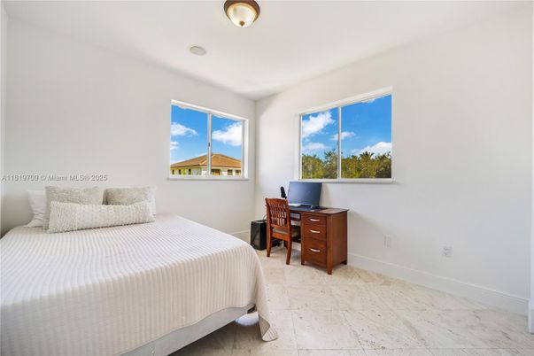 Bedroom, Home Office, Interior