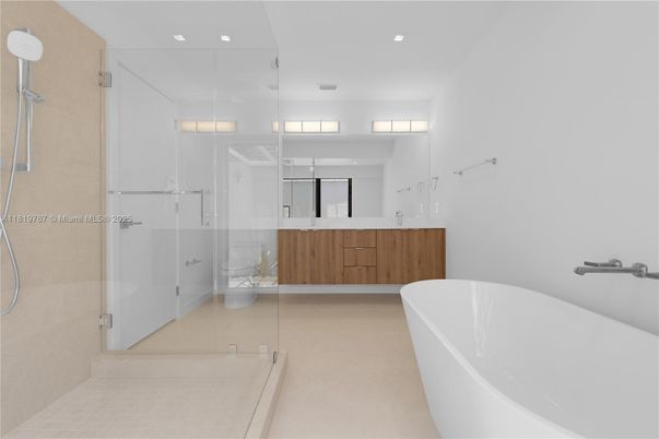 Bathroom, Dual Sink Vanities, Free Standing Baths, Glass Shower, Interior, Recessed Lighting