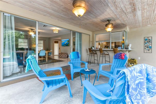 Dining room, Interior, Wooden Ceilings