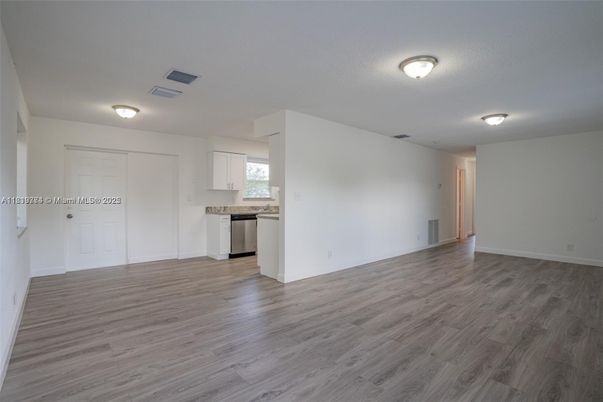 Empty room, Interior, Kitchen, Wood Texture Flooring