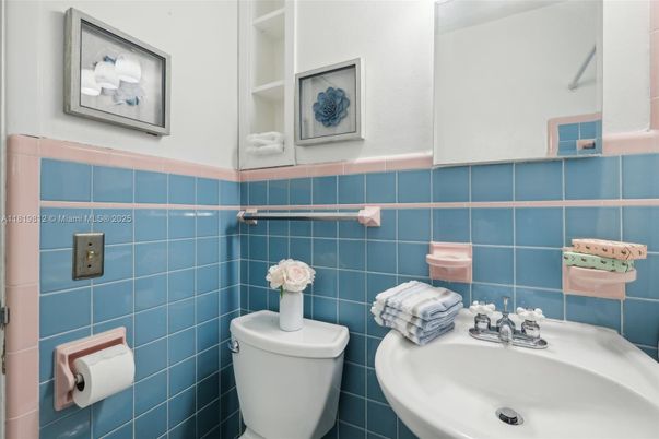 Bathroom, Interior
