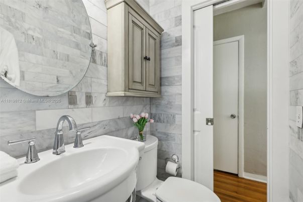 Bathroom, Interior, Marble Walls, Wood Texture Flooring