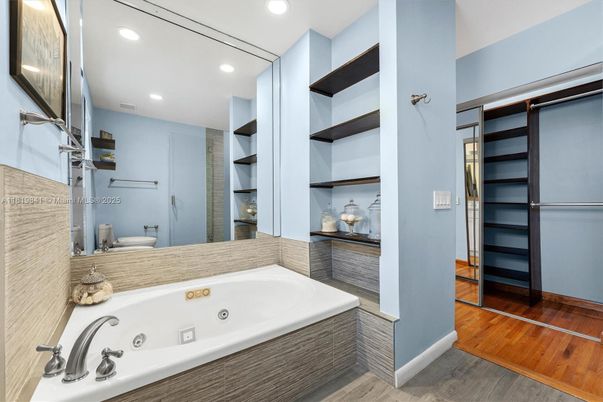 Bathroom, Interior, Recessed Lighting, Wood Texture Flooring
