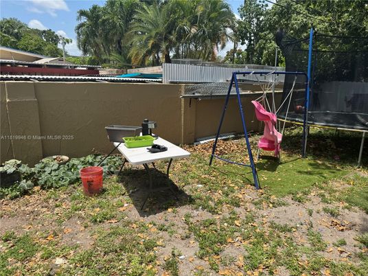Backyard, Exterior, Playground
