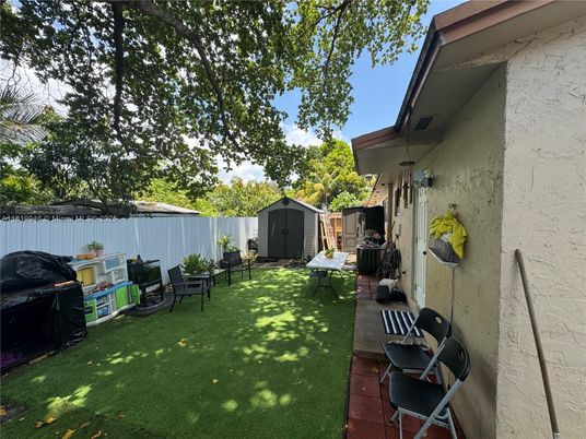 Backyard, Exterior