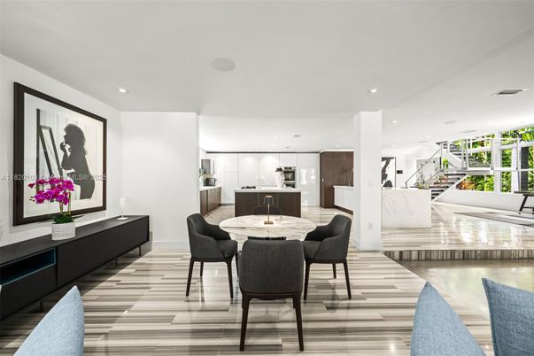 Dining room, Interior, Kitchen, Recessed Lighting