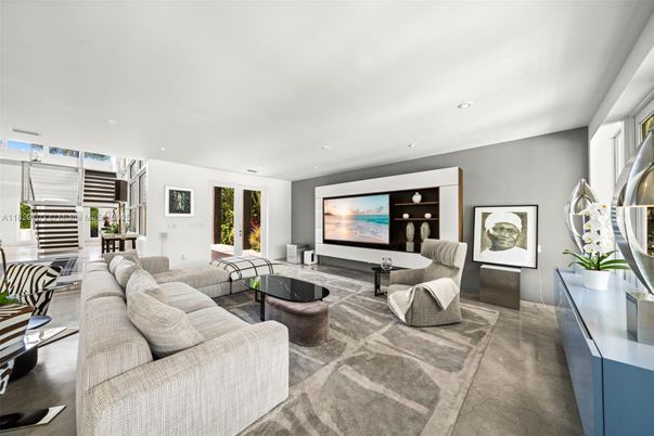 Interior, Living room, Projection Screen, Recessed Lighting