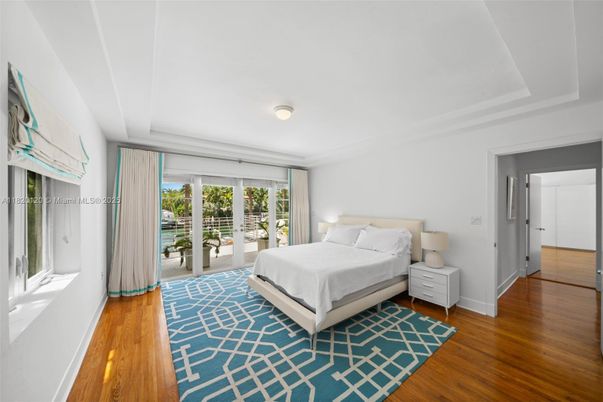 Bedroom, Interior, Water, Wood Texture Flooring