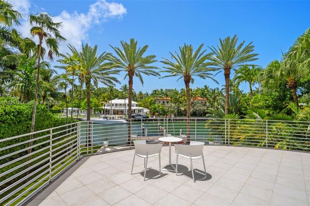 Backyard, Exterior, Water