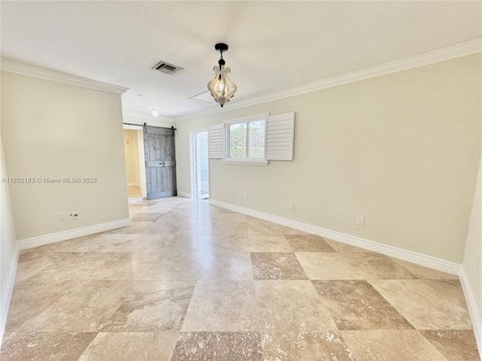 Empty room, Interior, Pendant Lights