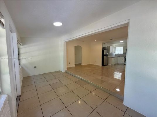 Empty room, Interior, Kitchen, Recessed Lighting