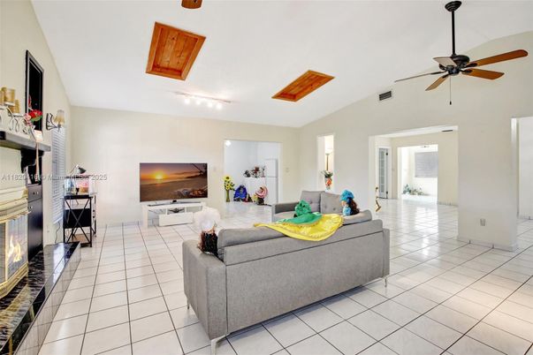 Fireplace, Interior, Living room