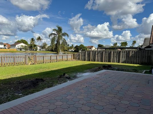 Backyard, Exterior, Water
