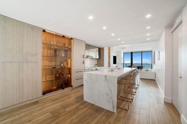 Interior, Kitchen, Recessed Lighting, Water, Wood Texture Flooring