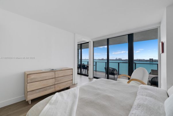 Bedroom, Interior, Water, Wood Texture Flooring