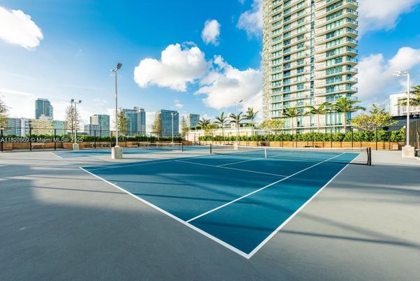 Exterior, Tennis Courts