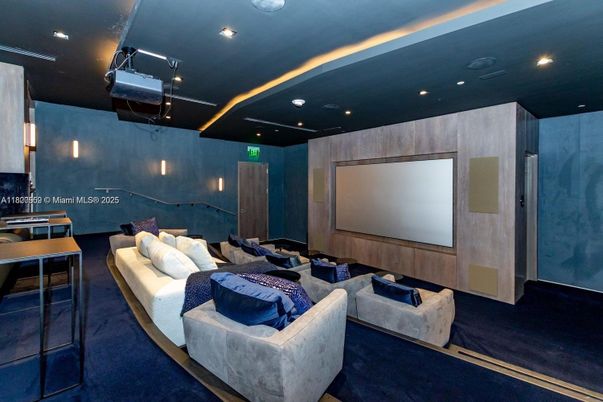Interior, Projection Screen, Recessed Lighting, Theatre Room